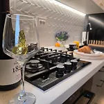 Lotus - Panoramic Terrace & View Bükreş