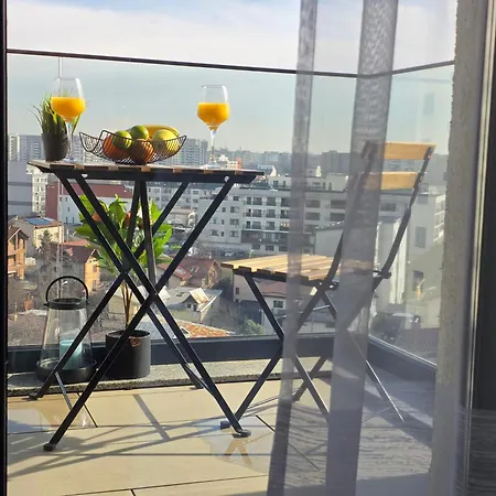 Lotus - Panoramic Terrace & View Апартаменти Бухарест